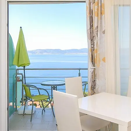 2 Bedroom Gorgeous In Brela