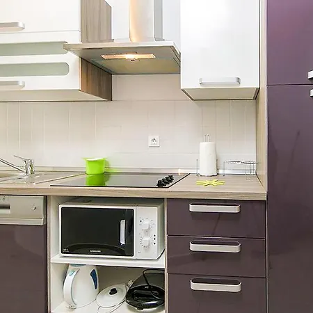 2 Bedroom Gorgeous In *