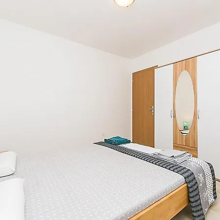 Lejlighed 2 Bedroom Gorgeous In *